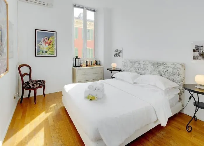 Rue Fodere Location Port Area Appartement Nice