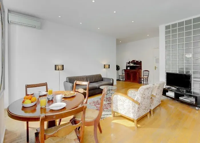 Appartement Rue Fodere Location Port Area